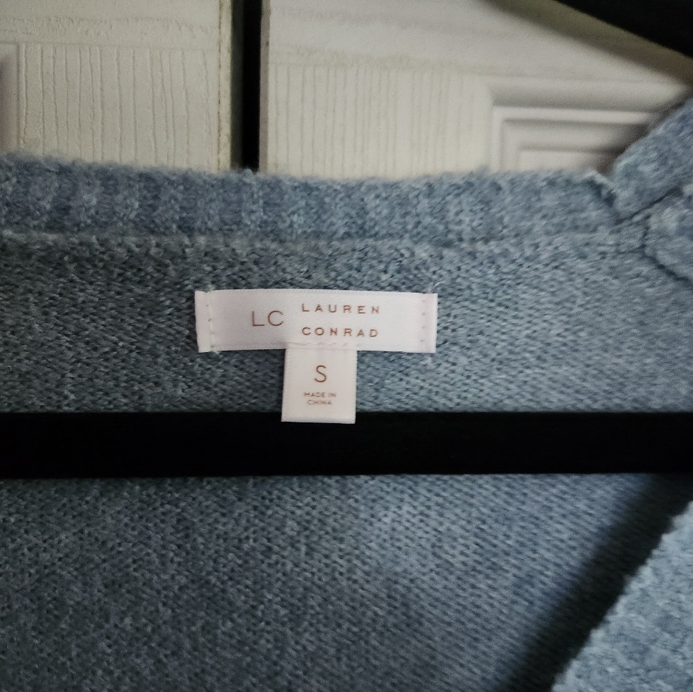 LC Lauren Conrad Blue V-Neck Sweater - Picture 4 of 9